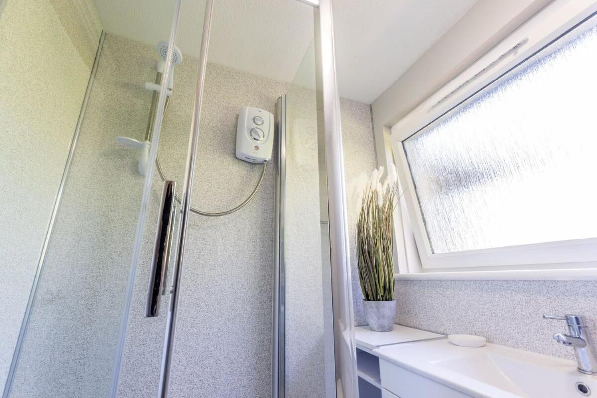 Stunning City Centre 1 Bed With Free Parking Glasgow Esterno foto